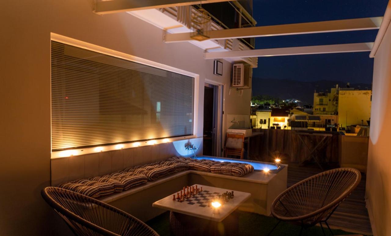 Tiny Central Penthouse, Big Terrace Kalamáta Kültér fotó